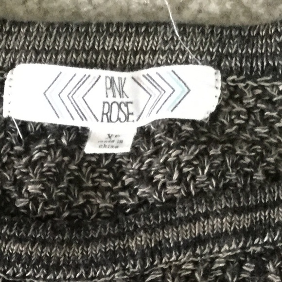 Pink Rose sweater with crochet size XS - Picture 4 of 4